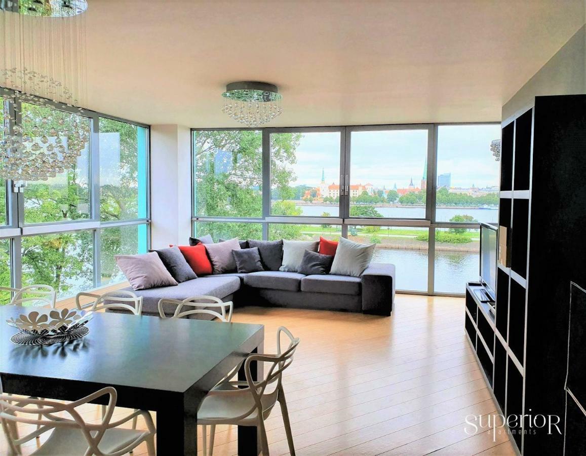 Winwinstay Superior Apartment By River Daugava Riga Luaran gambar