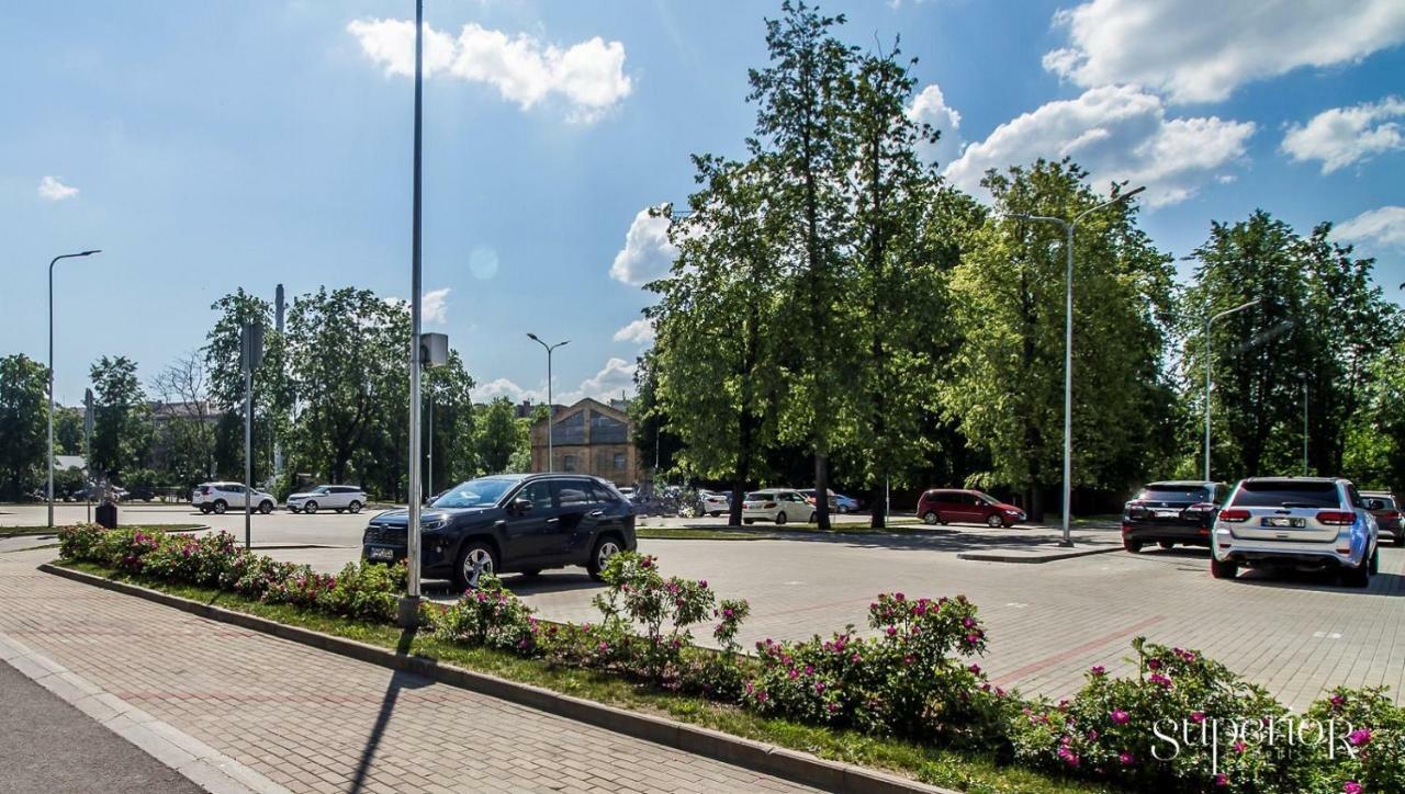 Winwinstay Superior Apartment By River Daugava Riga Luaran gambar